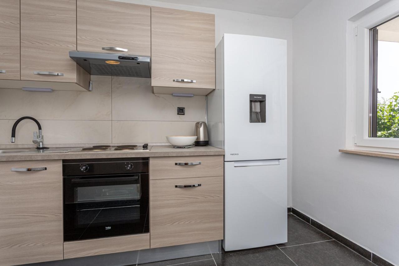 Smiljana Apartments Klimno Buitenkant foto